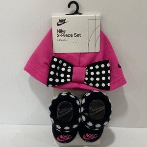Nike Baby Girl 2-Piece Set Hat & Booties Pink & Black Polka Dot 0-6 Months NWT